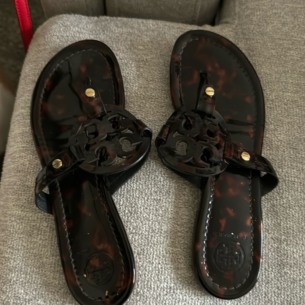 Tortoise Tory Burch Flip Flops
